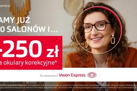 Uśmiechnięta kobieta w okularach, promocja -250 zł na okulary korekcyjne w Vision Express.